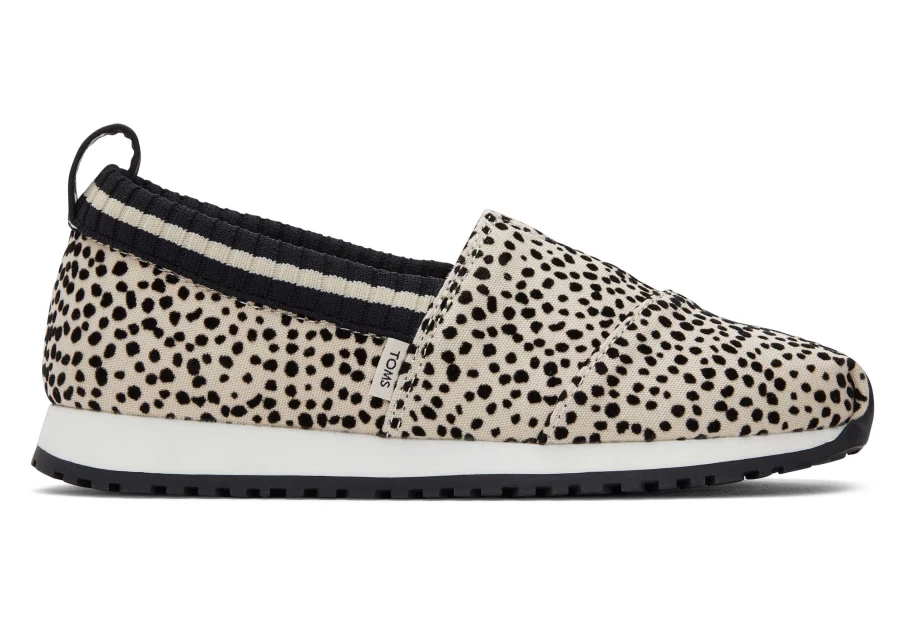 TOMS Youth Resident Kids Sneakers in Mini Cheetah Print - Lightweight Comfortable Shoes for Boys and Girls