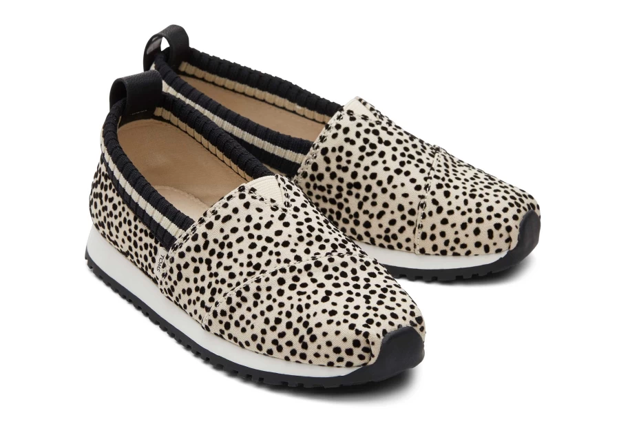 TOMS Youth Resident Kids Sneakers in Mini Cheetah Print - Lightweight Comfortable Shoes for Boys and Girls